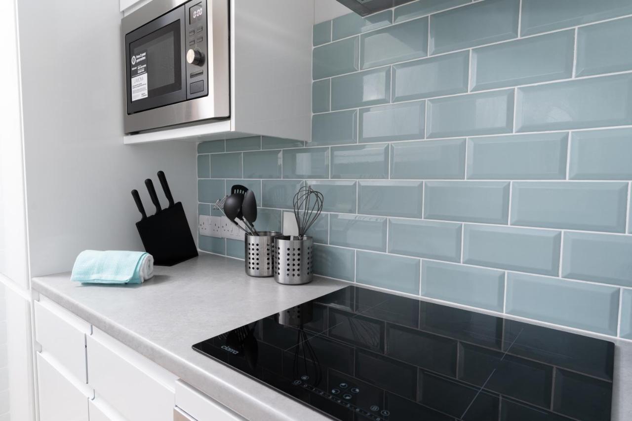 Large Newly Refurbished Modern House, Part Sea Views, South Facing Garden, Parking
